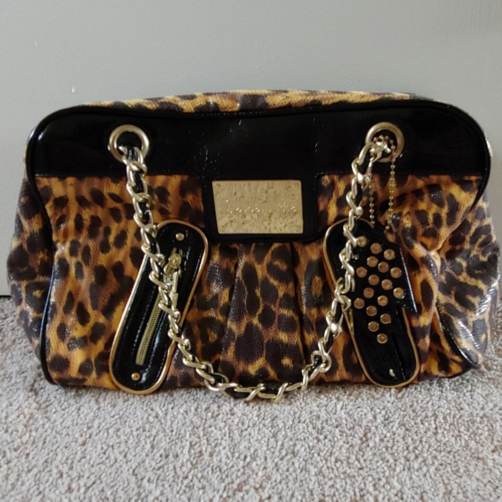Betseyville Cheetah Print Bag